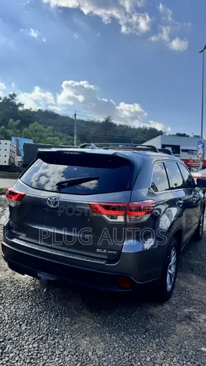 Toyota Highlander 2015 Gray