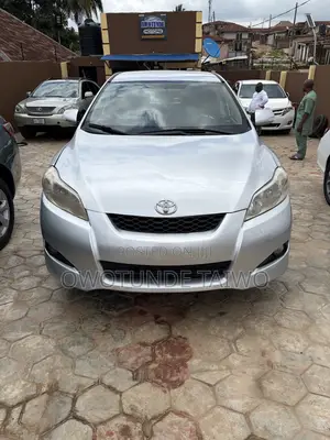 Toyota Matrix 2010 Silver