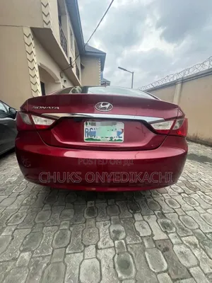 Hyundai County 2013 Red
