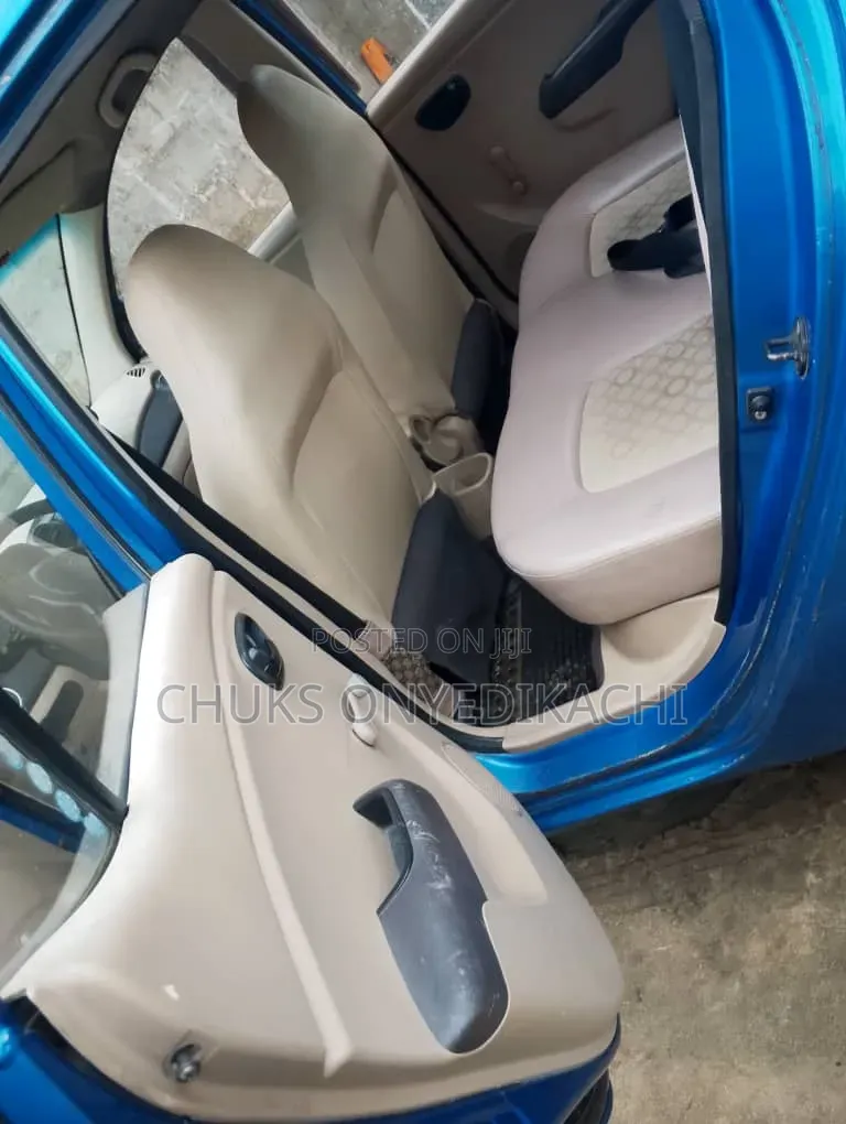 Hyundai H-100 2004 Blue