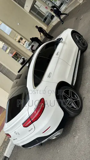 Mercedes-Benz GLC-Class 2017 White