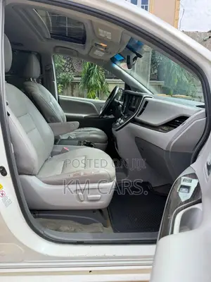 Toyota Sienna 2016 White