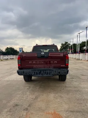Nissan Frontier 2002 Red