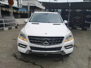 Mercedes-Benz M Class ML350 4dr SUV (3.5L 6cyl 7A) 2015 White