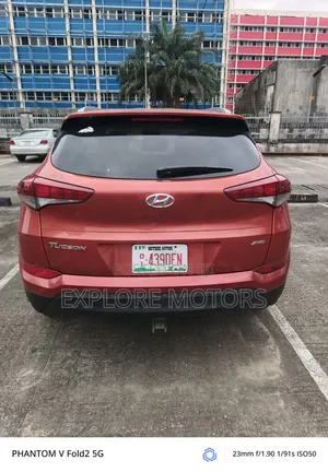 Hyundai Tucson 2017 Red