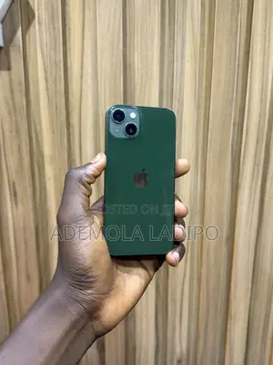 Apple iPhone 13 128 GB Green