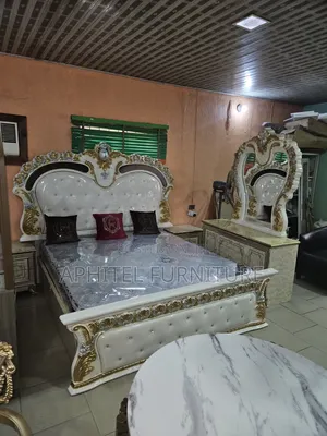 Queens Bed