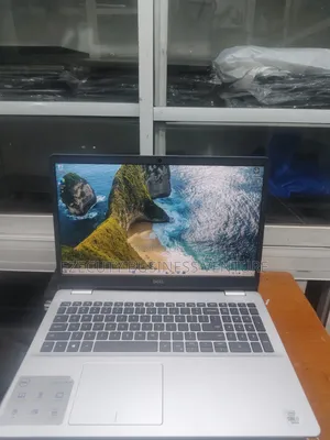 Laptop Dell Inspiron 15 5593 8GB Intel Core i7 SSD 256GB