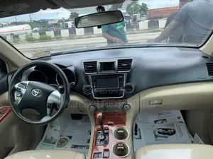 Toyota Highlander Limited 3.5l 4WD 2013 Blue