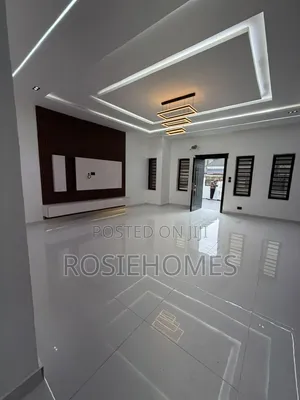 4bdrm Duplex in Sangotedo for rent