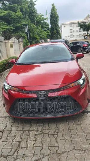 Toyota Corolla LE 2020 Red