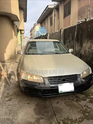 Toyota Camry 2001 Silver