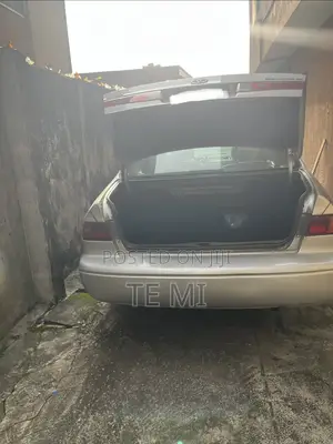 Toyota Camry 2001 Silver
