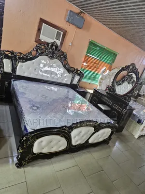 Blaok Roayl Bed