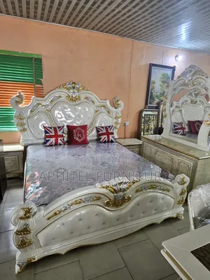 WWite Royal Bed