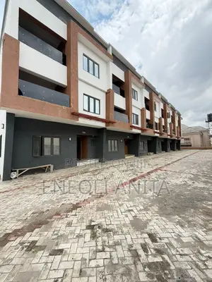 4bdrm Duplex in Durumi for sale