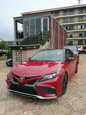 Toyota Camry XSE V6 2021 Red