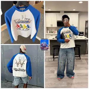 Raglan Graphic Sweatshirt