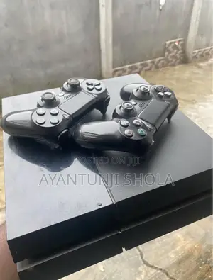 PS4 Console