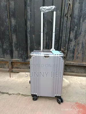 Luxury Aluminium Luggage Box - Hand Luggage