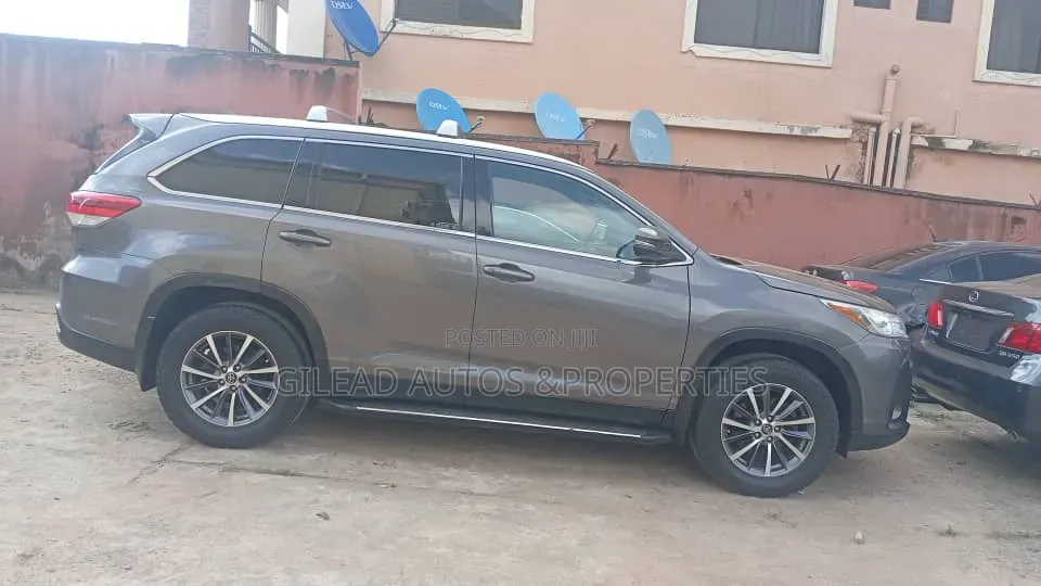 Toyota Highlander 2019