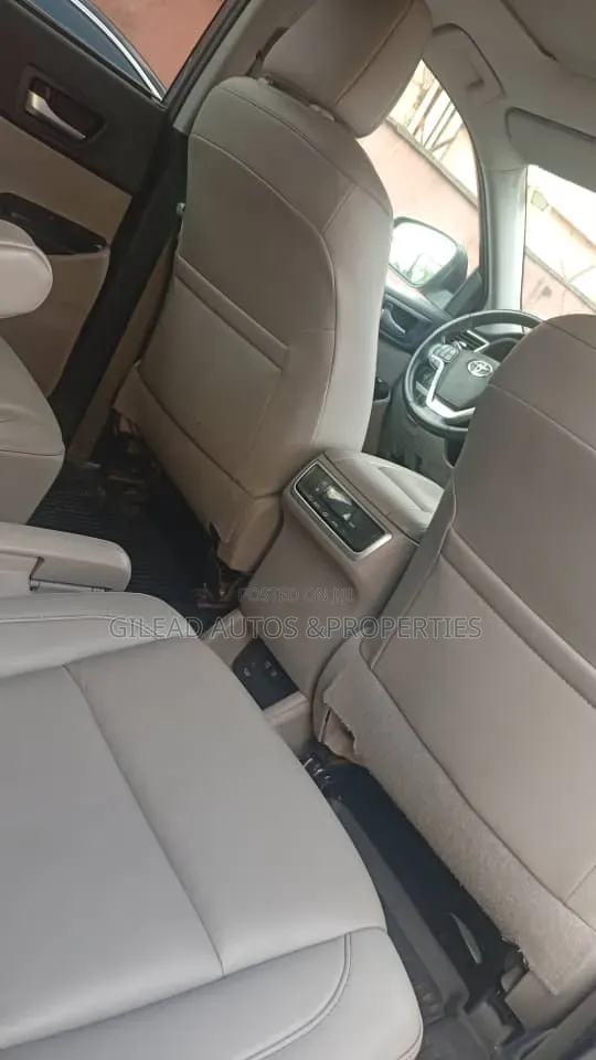 Toyota Highlander 2019