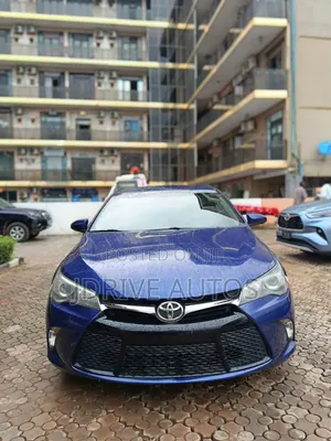 Toyota Camry SE 4dr Sedan (2.5L 4cyl 6A) 2015 Blue
