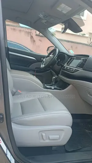 Toyota Highlander 2019