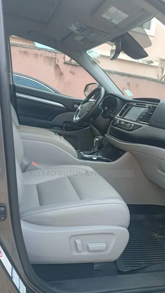Toyota Highlander 2019