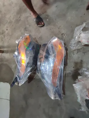 Set Head Lamp Mitsubishi L200 2015 Model