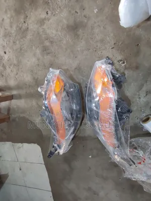 Set Head Lamp Mitsubishi L200 2015 Model