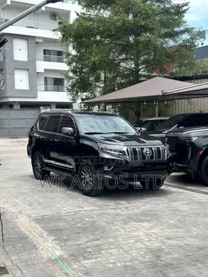 Toyota Land Cruiser Prado 2015 Black