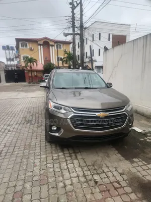 Chevrolet Traverse LT Cloth w/1LT AWD 2020 Beige