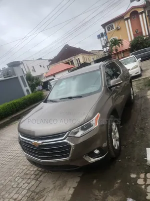 Chevrolet Traverse LT Cloth w/1LT AWD 2020 Beige