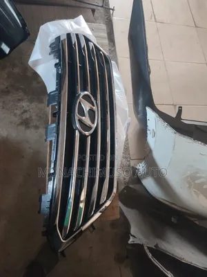 Front Grill With Logo Hyundai Sonata 2015/17