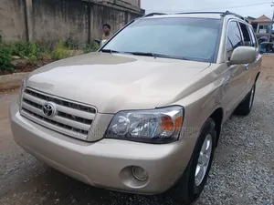 Toyota Highlander 2005 Gold