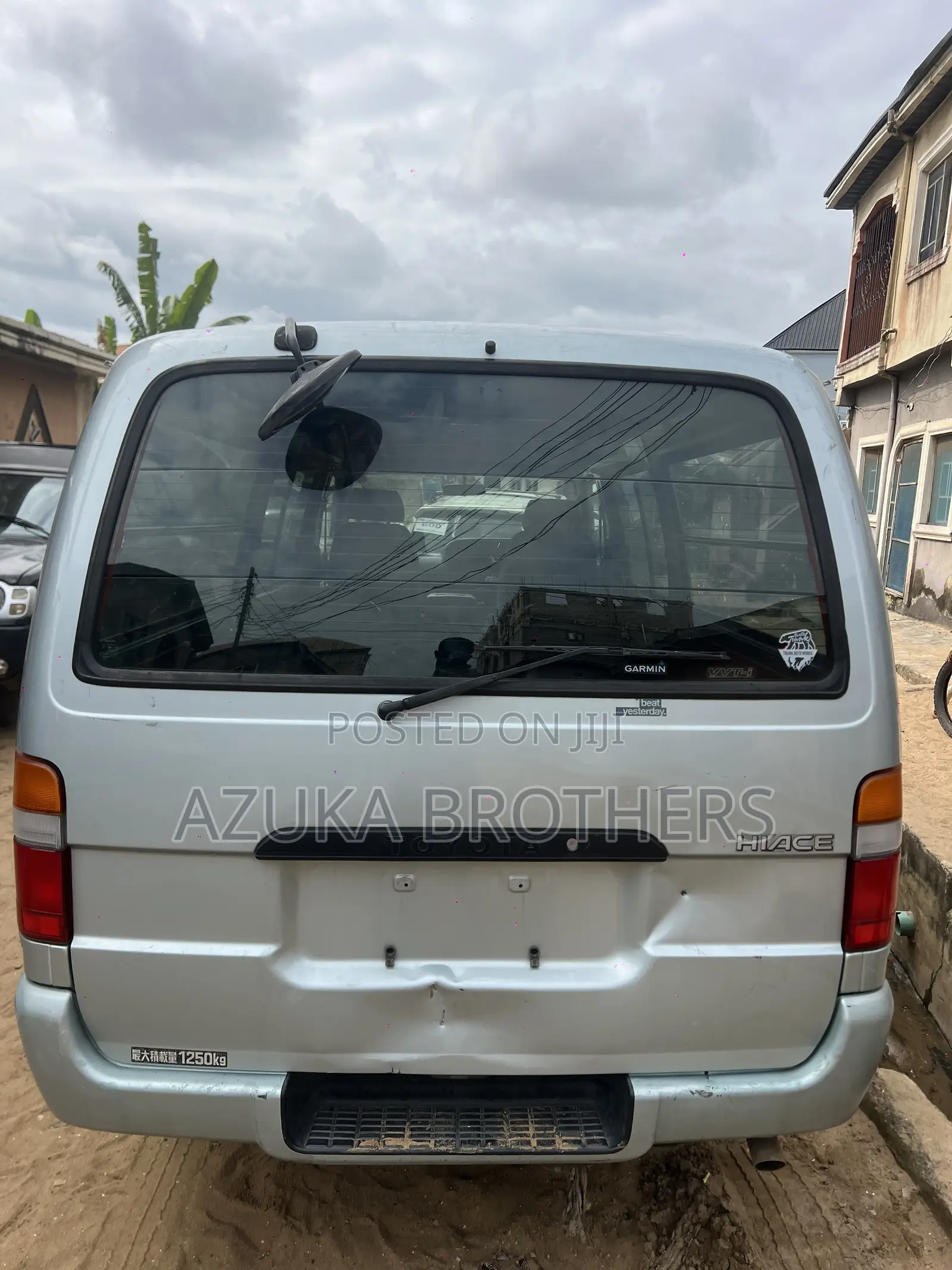 Toyota HiAce 1999 Grey