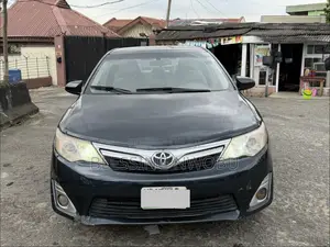 Toyota Camry LE 4dr Sedan (2.5L 4cyl 6A) 2013 Blue