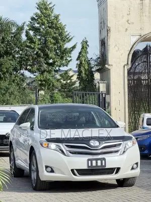 Toyota Venza XLE AWD V6 2013 White