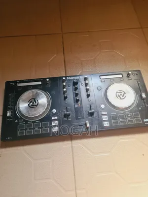 Numark Mixtrack Pro 3