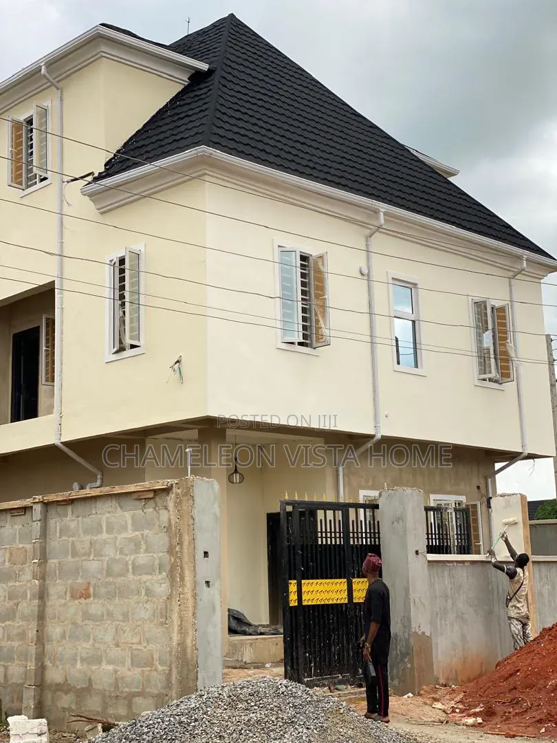 Polystyrene Pop Installation With Parapet