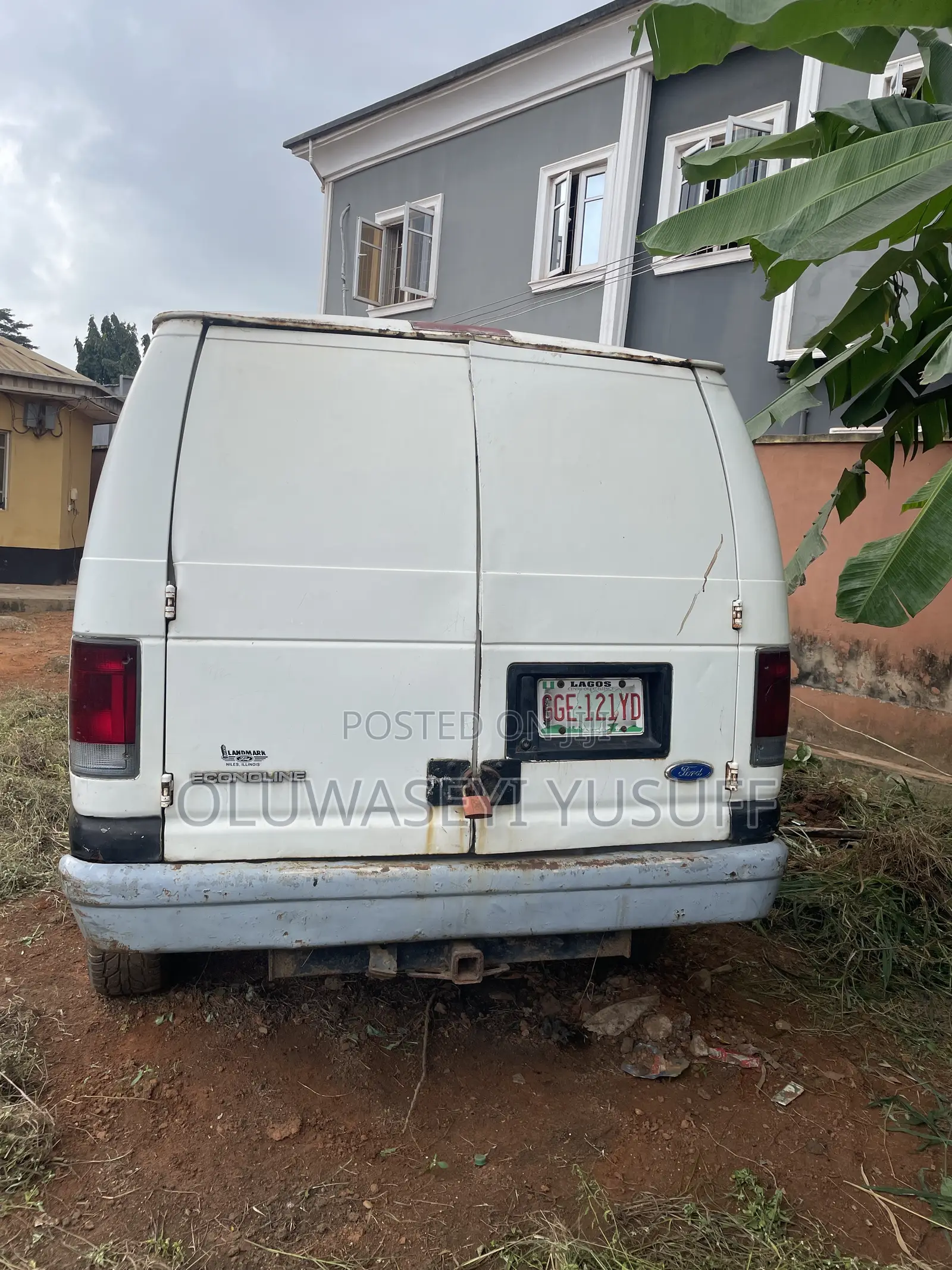 Ford E250 1995 White