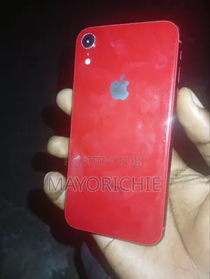 Apple iPhone XR 64 GB Red