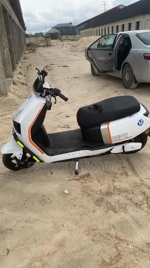 Motorcycle 2025 White