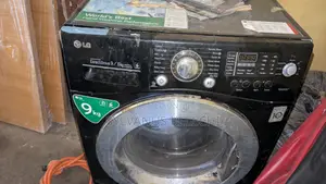 LG Automatic 9kg Washing Machine