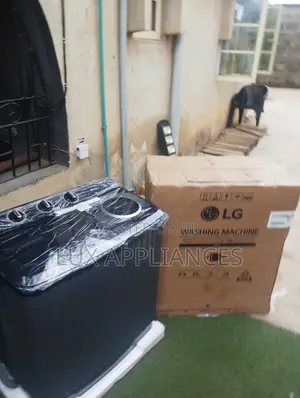 LG 8kg Semi Automatic Twin Tub Washer and Spinner