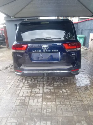Toyota Land Cruiser 2023 Blue