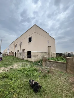 4bdrm Duplex in Brains And Hammers, Life Camp for sale