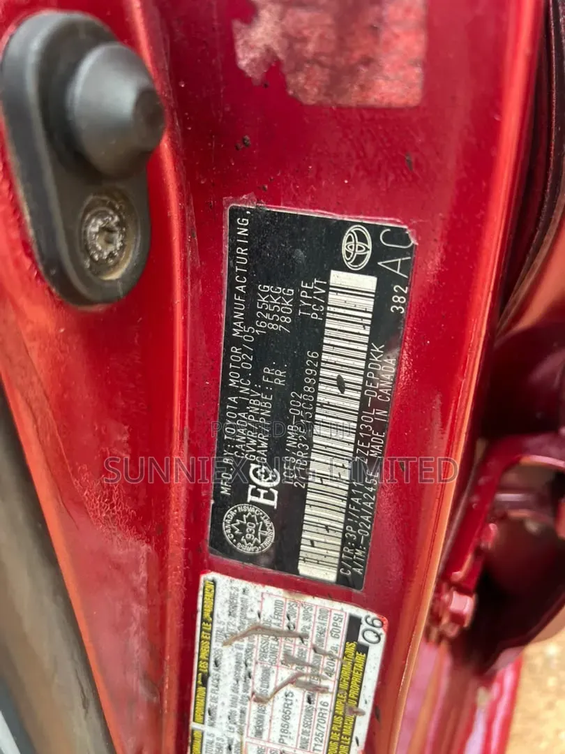 Toyota Corolla 2005 Red