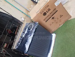 LG P800R3AGNC 8kg Twin Tub Washing and Spinning Machine